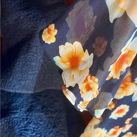 Betsey‎ Johnson Navy Floral Bell Sleeve Tie Neck Mini Dress Size 10 - Picture 3 of 10